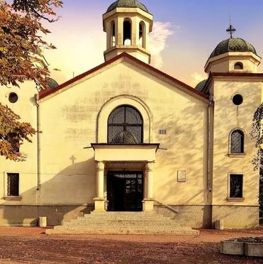 90 ГОДИНИ ХРАМ „СВ. ИВАН РИЛСКИ“ – ДУХОВЕН ЦЕНТЪР В СЪРЦЕТО НА ТЪРГОВИЩЕ