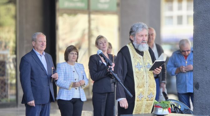 „Вълшебната завеса“ отново превърна Търговище в сцена на детското въображение